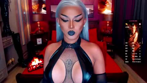 Snapshot of alluringnatalya chatting on 04-19-26, 05:07 Natalya Fox online show from 04-19-26, 05:07