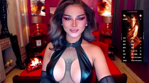 Snapshot of alluringnatalya chatting on 04-23-26, 08:46 Natalya Fox online show from 04-23-26, 08:46