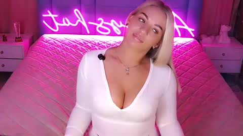 AlwaysHot online show from 02-04-26, 02:17