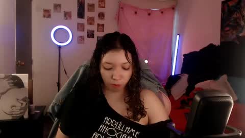 Snapshot of ally_donfort chatting on 05-20-26, 10:27 Ally online show from 05-20-26, 10:27