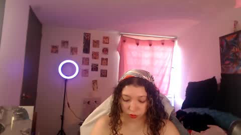 Snapshot of ally_donfort chatting on 06-05-26, 09:09 Ally online show from 06-05-26, 09:09