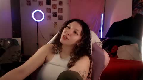 Snapshot of ally_donfort chatting on 06-11-26, 12:32 Ally online show from 06-11-26, 12:32