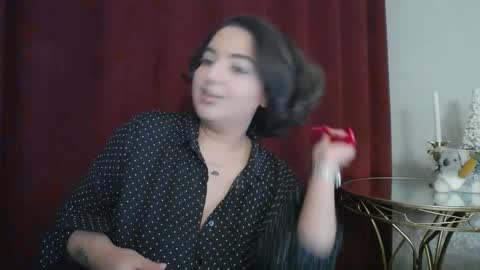         online show from 12-18-25, 06:25