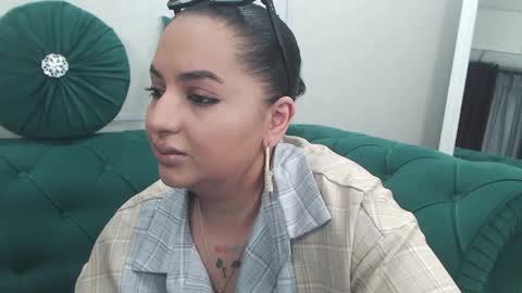         online show from 04-18-26, 04:44