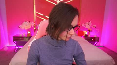 Snapshot of allymiss chatting on 12-18-25, 08:42 allymiss online show from 12-18-25, 08:42