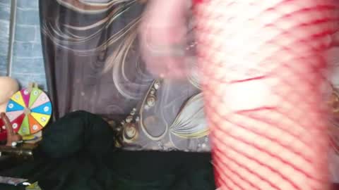 Allys xoxo online show from 12-21-25, 11:01