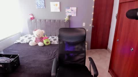 ANNA online show from 01-20-25, 04:23