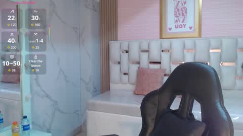 Allysa  online show from 09-29-25, 08:24