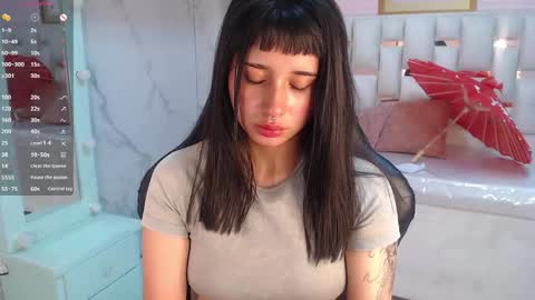 Snapshot of allyssa_bellini_s chatting on 10-25-25, 08:55 Allysa online show from 10-25-25, 08:55