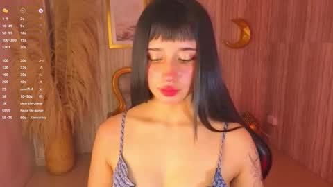 Snapshot of allyssa_bellini_s chatting on 11-15-25, 08:38 Allysa online show from 11-15-25, 08:38