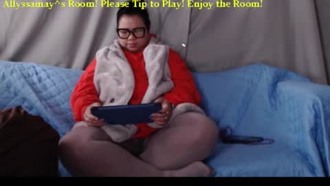 Allyssamay online show from 02-15-26, 09:41