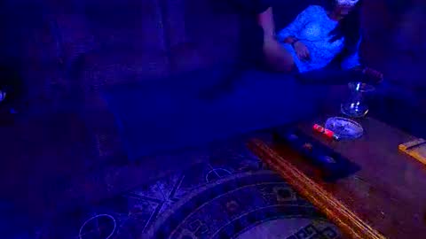 Snapshot of alma212 chatting on 12-04-25, 02:59 LaraIan online show from 12-04-25, 02:59