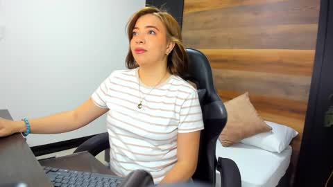 ALMA FENIX  online show from 09-20-25, 06:53