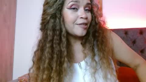 Snapshot of alma_sexyy chatting on 11-05-25, 11:16 Alma online show from 11-05-25, 11:16