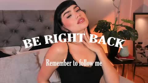 Mia online show from 05-09-26, 11:59