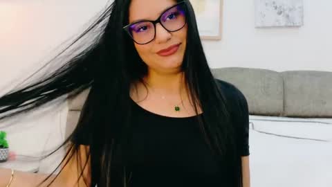 Snapshot of almarose_1 chatting on 05-01-26, 12:54 alma online show from 05-01-26, 12:54