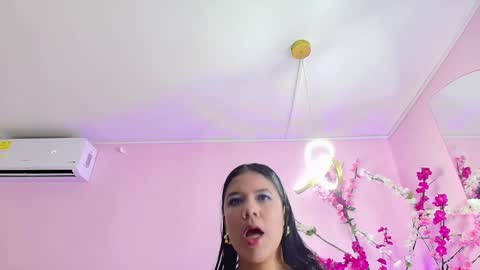 ALMENDRAEVANS online show from 01-26-25, 10:45