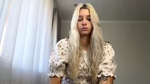 Arina online show from 09-15-25, 08:14