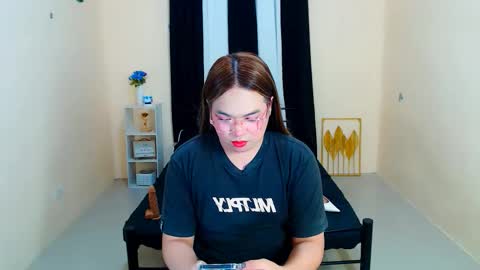 Snapshot of almirablont13 chatting on 09-29-25, 06:13 Almira online show from 09-29-25, 06:13