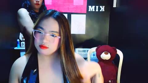 Snapshot of almirablont13 chatting on 12-16-25, 03:11 Almira online show from 12-16-25, 03:11