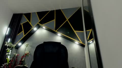 ALMMA online show from 01-30-25, 04:13