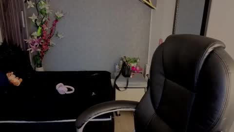 ALMMA online show from 10-22-25, 01:22