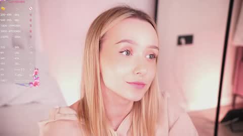 Lia online show from 05-16-26, 10:36