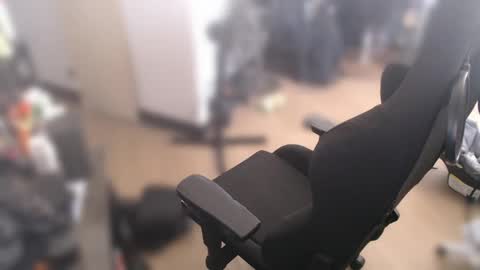 Snapshot of aloha_king chatting on 01-05-25, 09:25 simplyfaded online show from 01-05-25, 09:25