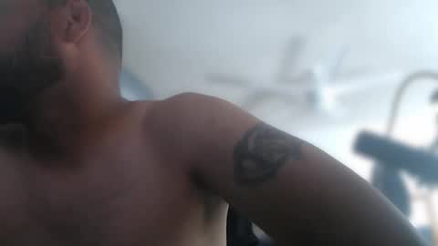 Snapshot of aloha_king chatting on 10-26-25, 08:15 simplyfaded online show from 10-26-25, 08:15