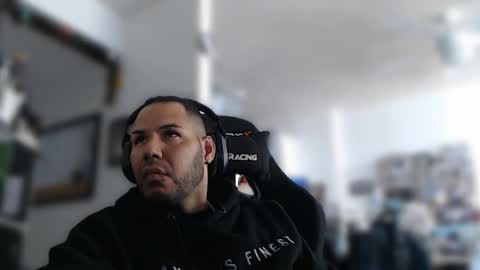 Snapshot of aloha_king chatting on 02-27-26, 03:06 simplyfaded online show from 02-27-26, 03:06