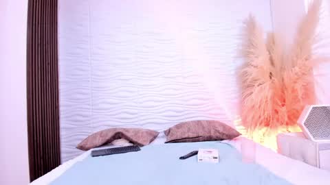 ALONDRA CUTE online show from 04-21-26, 05:03