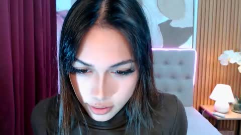 Alondra online show from 03-19-26, 02:04