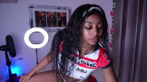 Snapshot of alondrraparrow chatting on 01-16-25, 08:57 Alondra online show from 01-16-25, 08:57