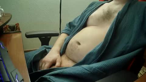 Snapshot of alonzomanly chatting on 01-12-25, 02:35 alonzomanly online show from 01-12-25, 02:35