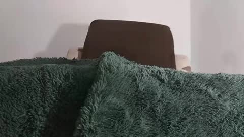 Snapshot of alotofcream chatting on 09-19-25, 05:09 alotofcream4u online show from 09-19-25, 05:09