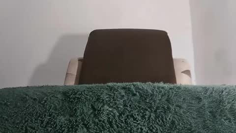 Snapshot of alotofcream chatting on 09-24-25, 05:22 alotofcream4u online show from 09-24-25, 05:22