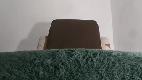 Snapshot of alotofcream chatting on 10-21-25, 05:19 alotofcream4u online show from 10-21-25, 05:19