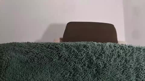 Snapshot of alotofcream chatting on 11-19-25, 06:02 alotofcream4u online show from 11-19-25, 06:02