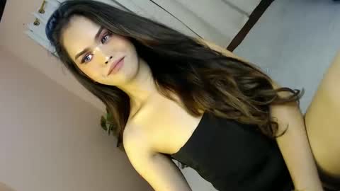 Snapshot of alove_too_last chatting on 02-01-25, 03:07 LEXY online show from 02-01-25, 03:07