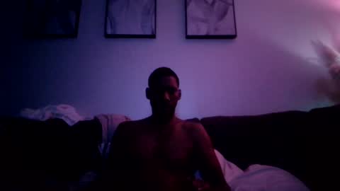 Snapshot of aloysiuz chatting on 07-12-26, 09:00 Aloysius online show from 07-12-26, 09:00