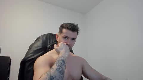 Snapshot of alphagodleatherking92 chatting on 12-02-25, 11:04 LeatherMaster online show from 12-02-25, 11:04