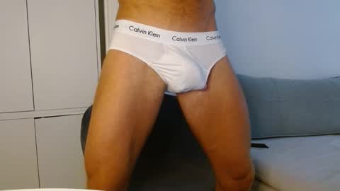 alphahung23 online show from 09-30-25, 11:04