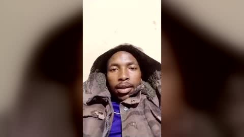 alphamale937904 online show from 07-05-26, 11:01