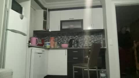 Snapshot of alphandre chatting on 01-15-25, 06:51 AlphAndre online show from 01-15-25, 06:51