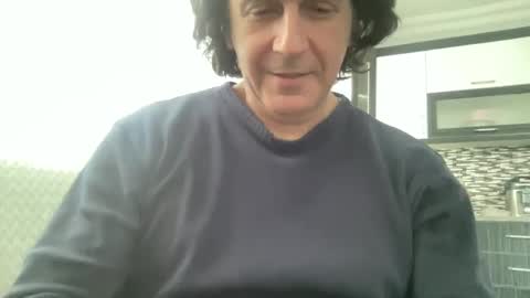 Snapshot of alphandre chatting on 01-16-25, 10:32 AlphAndre online show from 01-16-25, 10:32