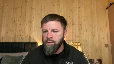 Jhonny online show from 04-16-26, 02:45