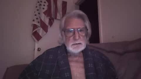 Snapshot of alphauniform chatting on 04-20-26, 10:29 AlphaUniform online show from 04-20-26, 10:29