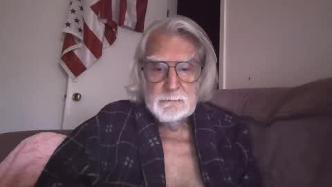 Snapshot of alphauniform chatting on 05-14-26, 12:23 AlphaUniform online show from 05-14-26, 12:23