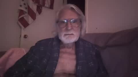 Snapshot of alphauniform chatting on 05-15-26, 03:02 AlphaUniform online show from 05-15-26, 03:02
