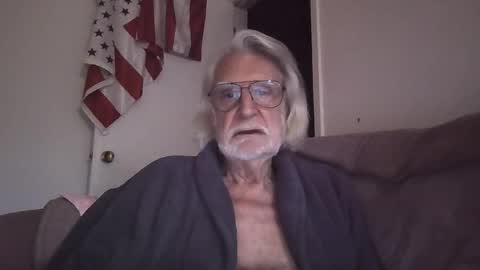 Snapshot of alphauniform chatting on 05-22-26, 10:10 AlphaUniform online show from 05-22-26, 10:10